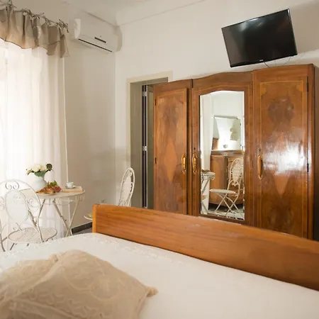 Dimora Cappuccini Bed and Breakfast