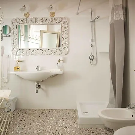 Dimora Cappuccini Bed & Breakfast