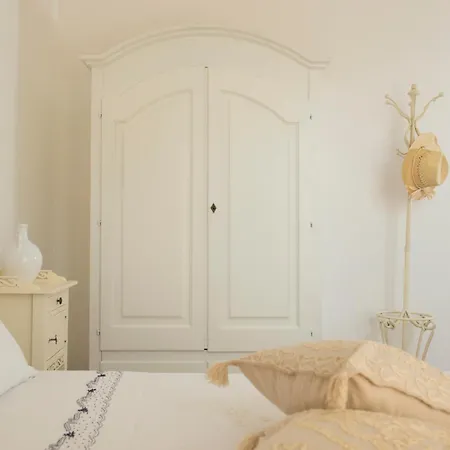 Dimora Cappuccini Bed & Breakfast 3*