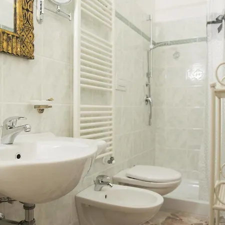 Dimora Cappuccini Bed & Breakfast 3*